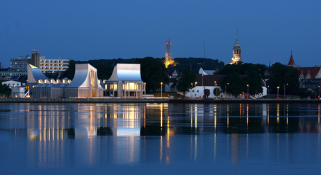 Utzon Center by night